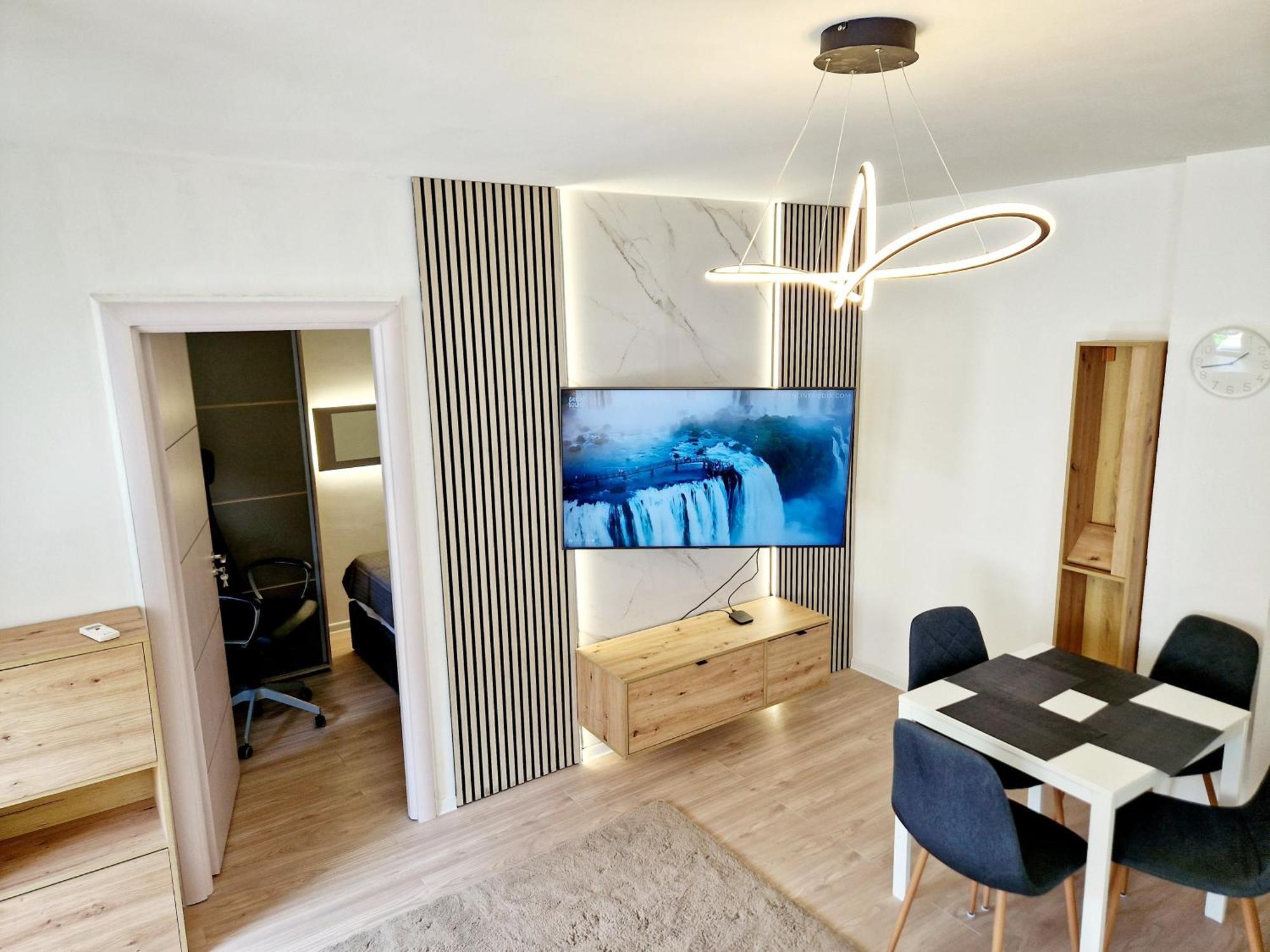 Ferienwohnung Cosy Novi Sad Loft, Self Check-In Exterior foto